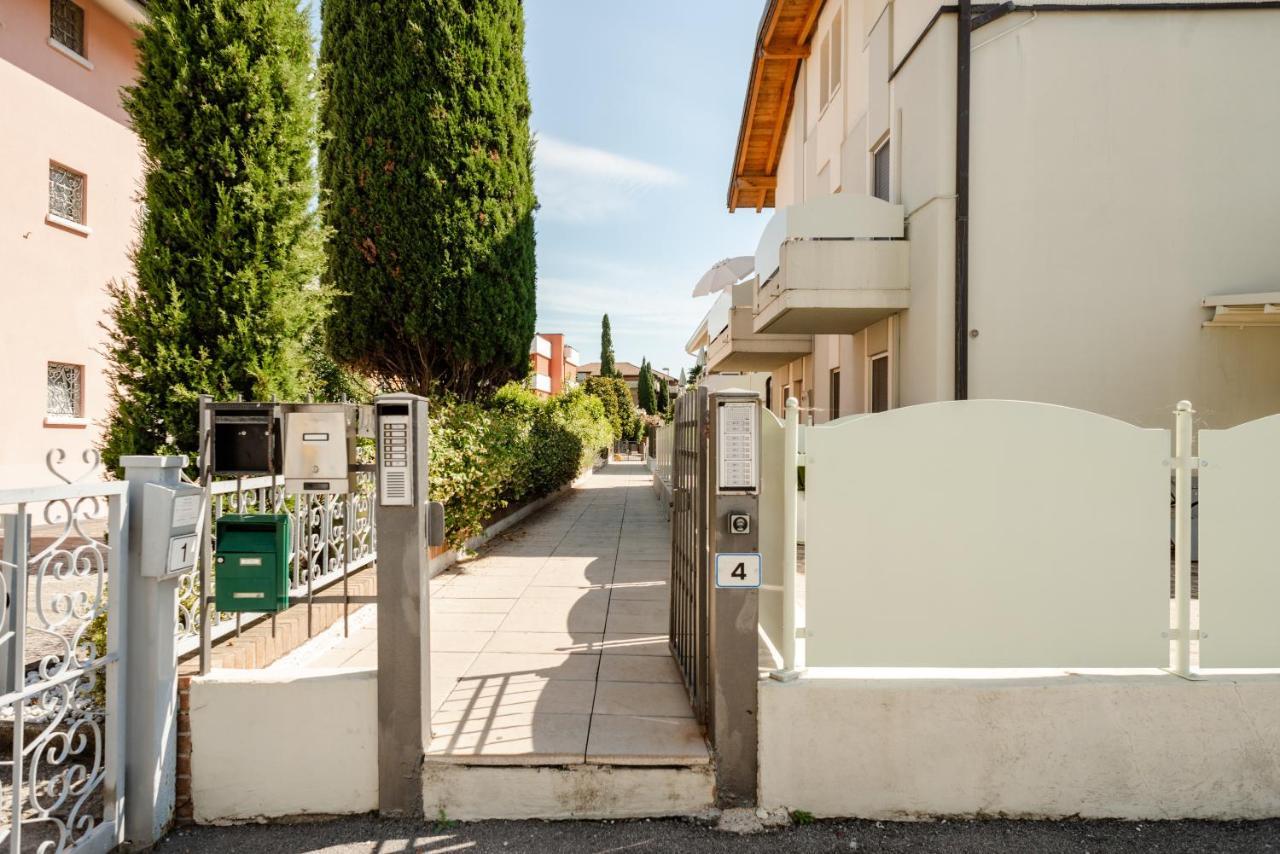 So&Mi Apartment Sirmione Exterior foto